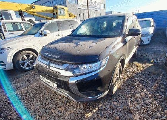 Легковой автомобиль Mitsubishi Outlander